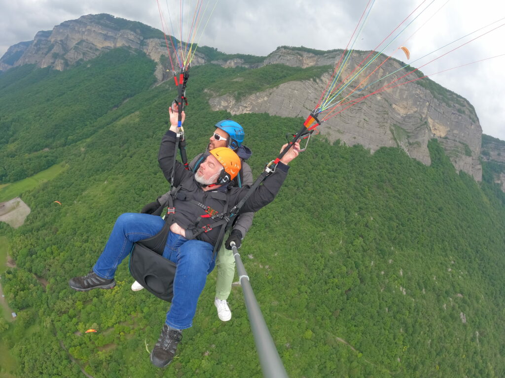Baptême de parapente performance proche de Lyon